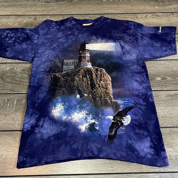The Mountain Blue Lighthouse and Eagle Tee - Picture 1 of 4